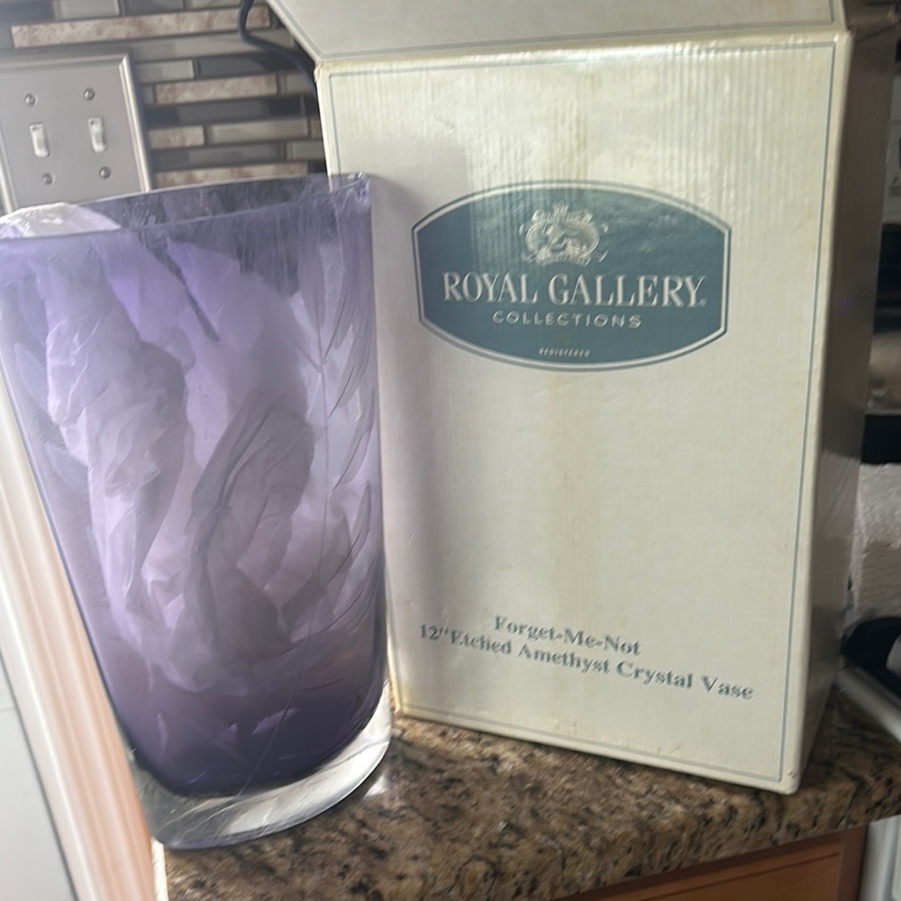 Royal Gallery Purple Crystal Vase
